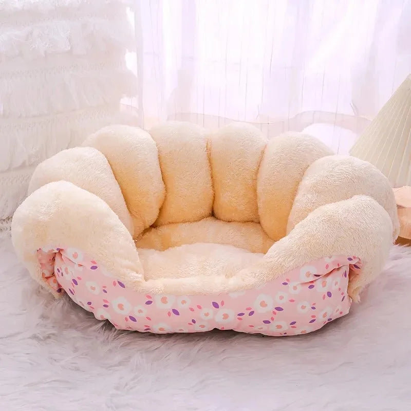 CozyPaws Winter Pet Bed - Warm Basket for Cats & Dogs, Soft Cushions for Puppies & Kittens